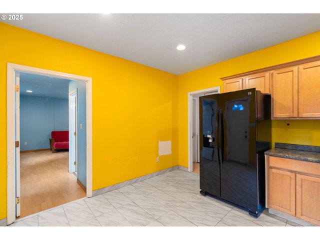 1435 Se 148TH Ave, Portland, OR 97233