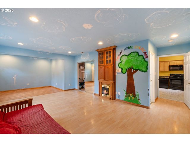 1435 Se 148TH Ave, Portland, OR 97233