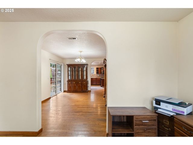 1435 Se 148TH Ave, Portland, OR 97233