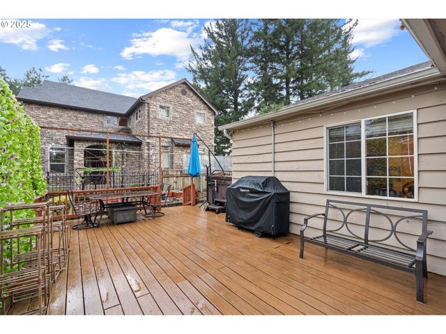 1435 Se 148TH Ave, Portland, OR 97233