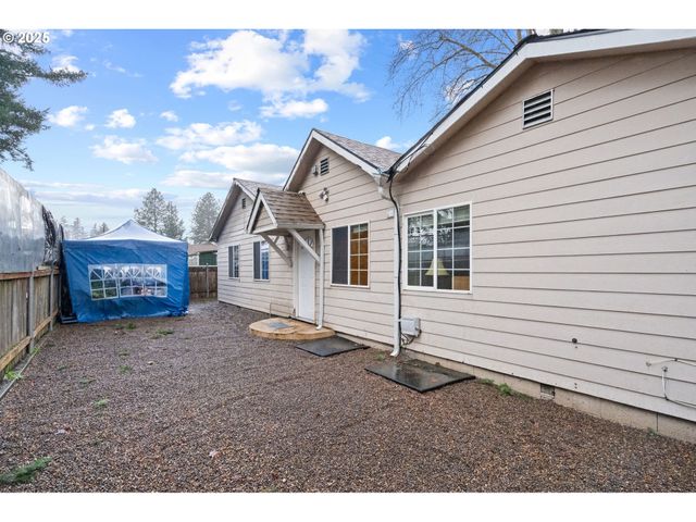 1435 Se 148TH Ave, Portland, OR 97233