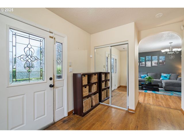 1435 Se 148TH Ave, Portland, OR 97233