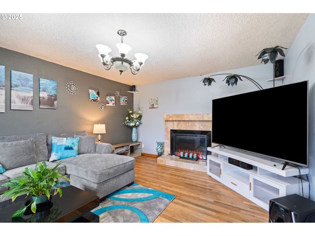 1435 Se 148TH Ave, Portland, OR 97233