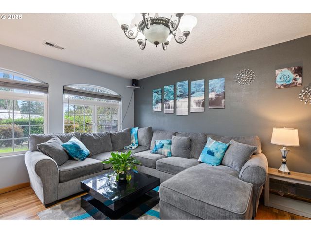 1435 Se 148TH Ave, Portland, OR 97233