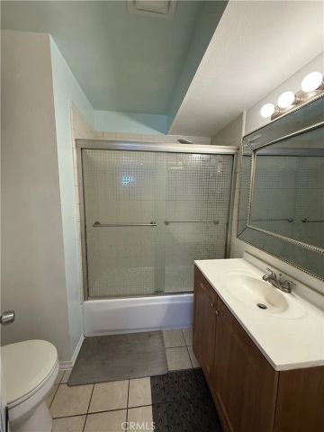 730 N Eucalyptus 1, Inglewood, CA 90302