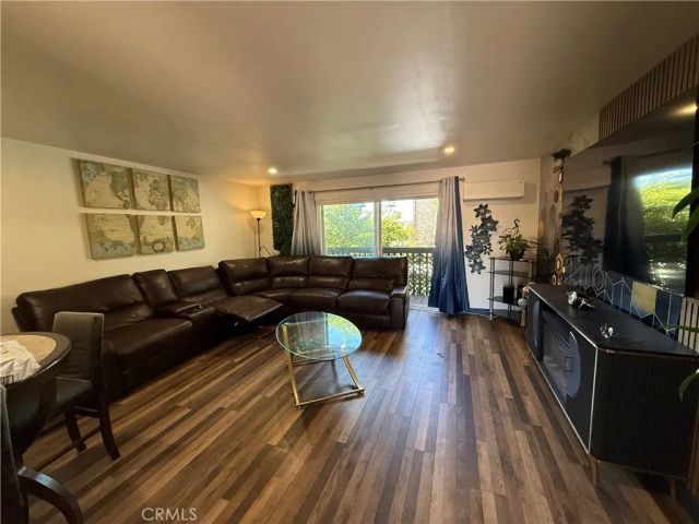 730 N Eucalyptus 1, Inglewood, CA 90302