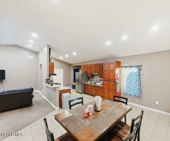 421 MAHAN Drive, Clint, TX 79836