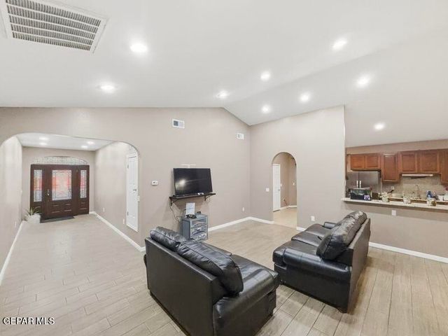 421 MAHAN Drive, Clint, TX 79836