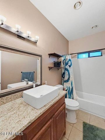 421 MAHAN Drive, Clint, TX 79836