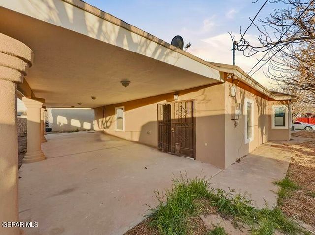 421 MAHAN Drive, Clint, TX 79836