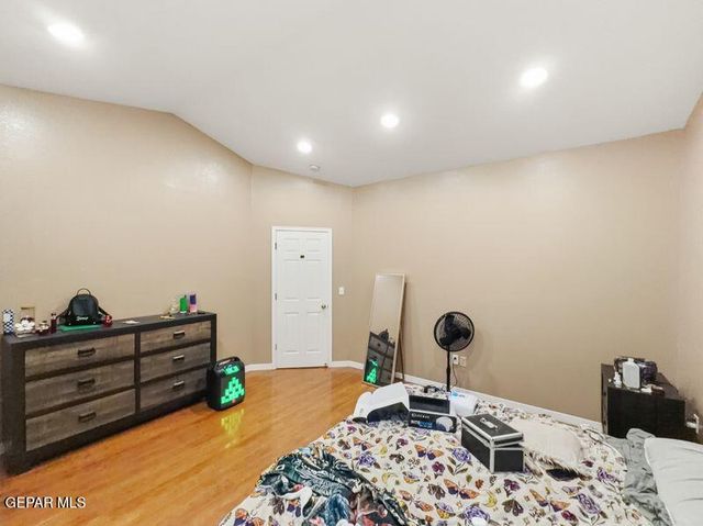 421 MAHAN Drive, Clint, TX 79836