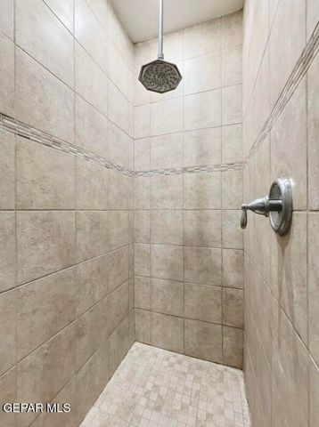 421 MAHAN Drive, Clint, TX 79836