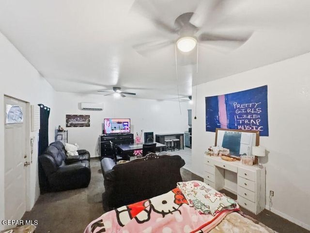 421 MAHAN Drive, Clint, TX 79836