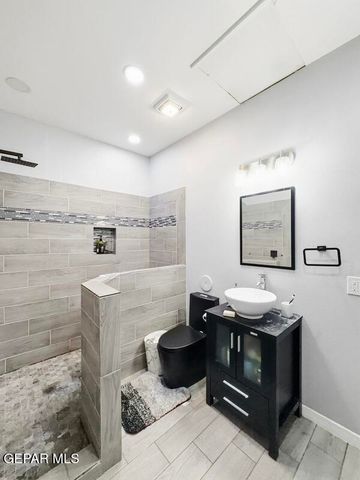 421 MAHAN Drive, Clint, TX 79836