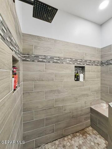 421 MAHAN Drive, Clint, TX 79836