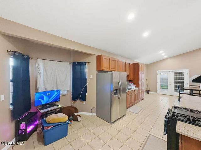 421 MAHAN Drive, Clint, TX 79836