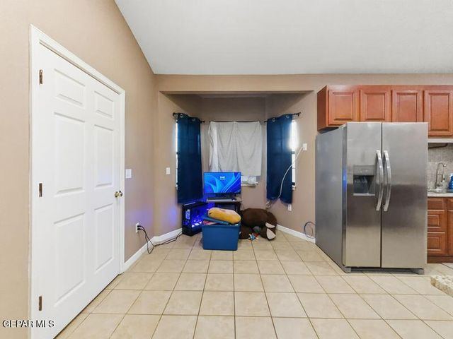 421 MAHAN Drive, Clint, TX 79836