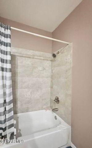 421 MAHAN Drive, Clint, TX 79836