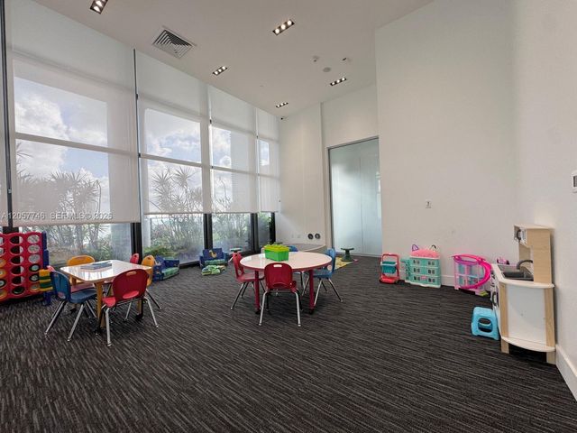 1600 NE 1st Ave 2611, Miami, FL 33132