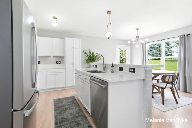 4770 Hidden Highland Drive NE, Rockford, MI 49341