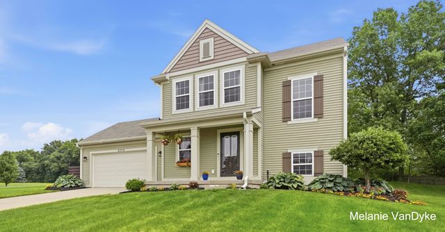 4770 Hidden Highland Drive NE, Rockford, MI 49341
