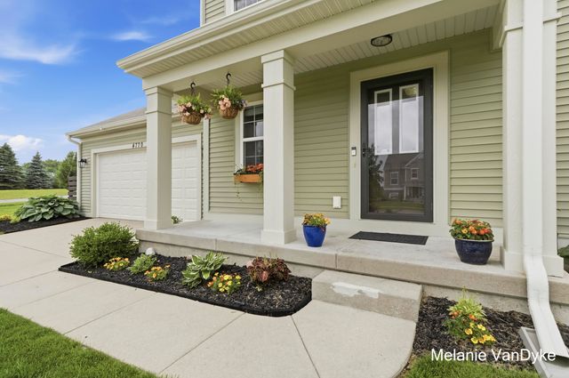 4770 Hidden Highland Drive NE, Rockford, MI 49341