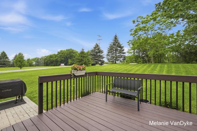4770 Hidden Highland Drive NE, Rockford, MI 49341