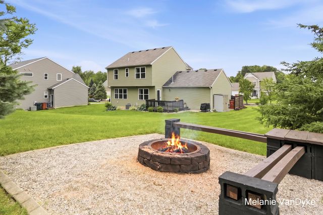 4770 Hidden Highland Drive NE, Rockford, MI 49341
