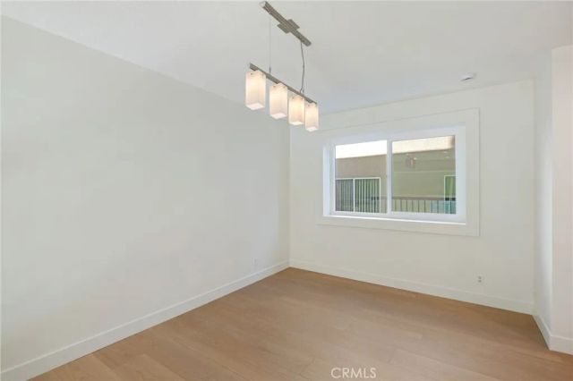 10911 Bluffside Drive 23, Studio City, CA 91604