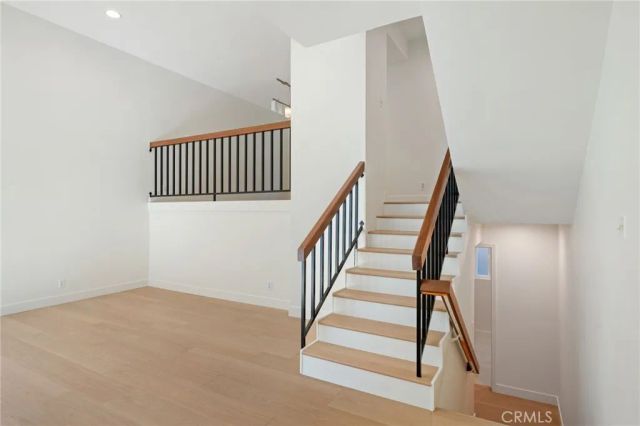 10911 Bluffside Drive 23, Studio City, CA 91604