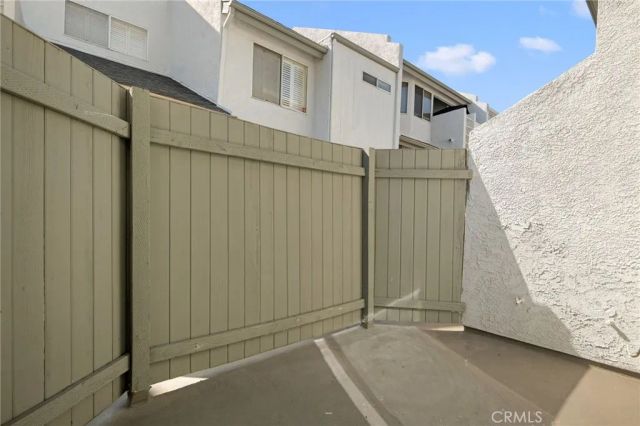 10911 Bluffside Drive 23, Studio City, CA 91604