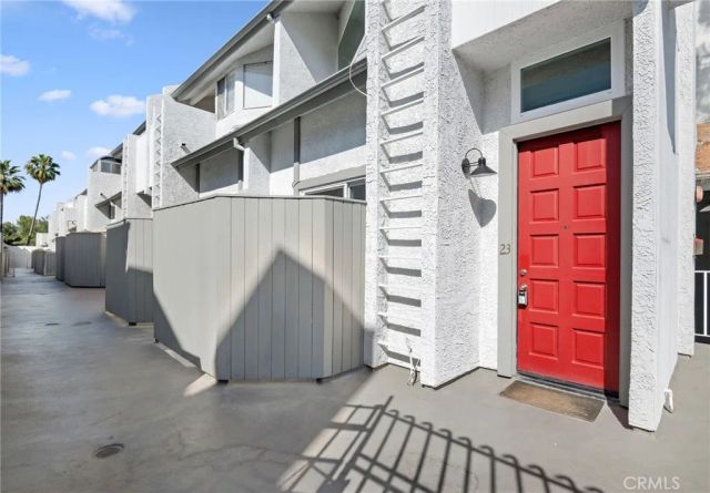 10911 Bluffside Drive 23, Studio City, CA 91604
