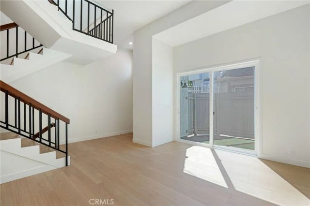 10911 Bluffside Drive 23, Studio City, CA 91604