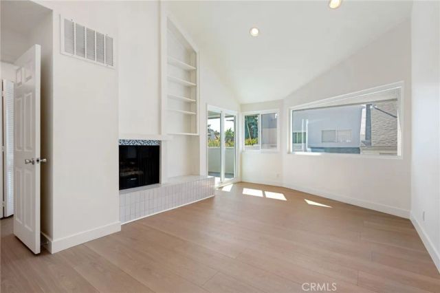 10911 Bluffside Drive 23, Studio City, CA 91604
