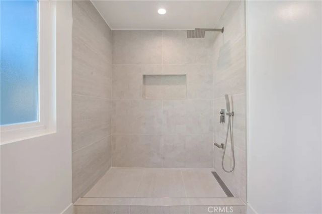 10911 Bluffside Drive 23, Studio City, CA 91604