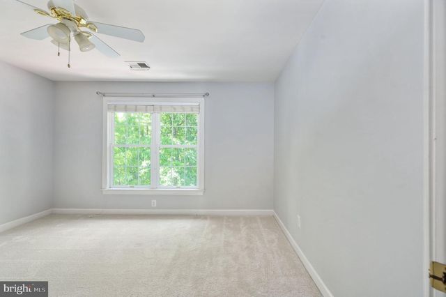 12814 WILLOW POINT DR, Fredericksburg, VA 22408