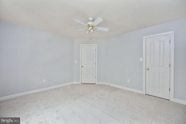 12814 WILLOW POINT DR, Fredericksburg, VA 22408