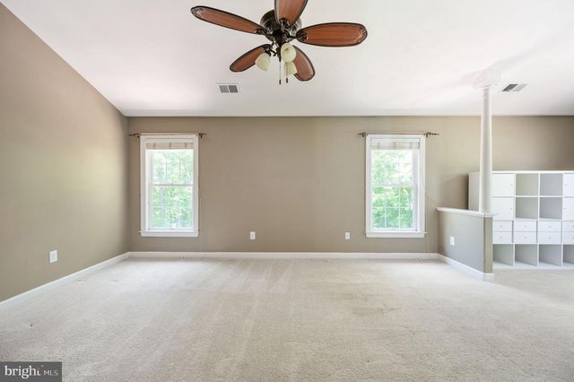 12814 WILLOW POINT DR, Fredericksburg, VA 22408