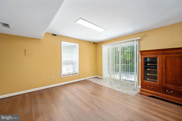 12814 WILLOW POINT DR, Fredericksburg, VA 22408