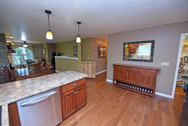 1512 Smithfield Lane, Young Harris, GA 30582