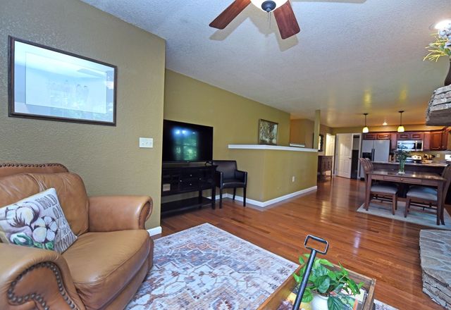 1512 Smithfield Lane, Young Harris, GA 30582