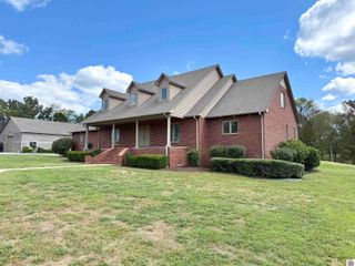 9863 State Route 94 East, Murray, KY 42071