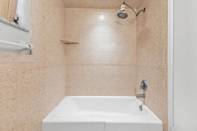 240 Croton Avenue 102, Lantana, FL 33462