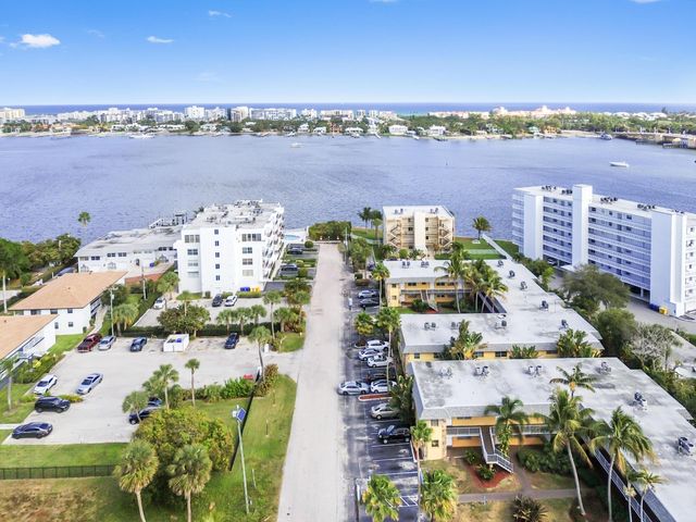 240 Croton Avenue 102, Lantana, FL 33462