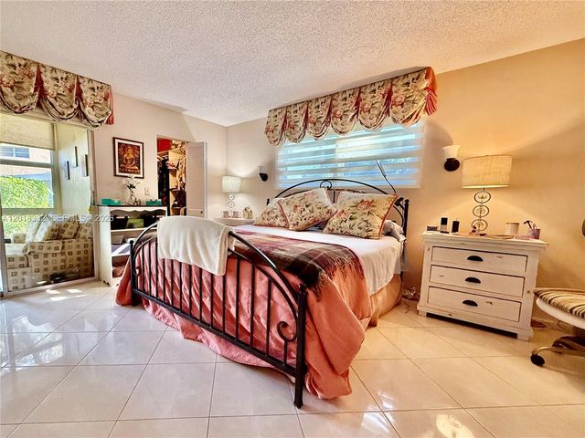 2301 Lucaya Lane O1, Coconut Creek, FL 33066