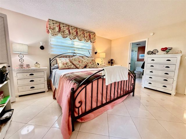 2301 Lucaya Lane O1, Coconut Creek, FL 33066