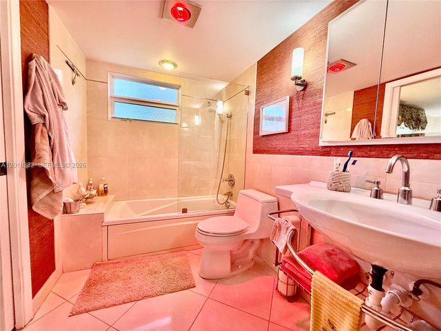 2301 Lucaya Lane O1, Coconut Creek, FL 33066