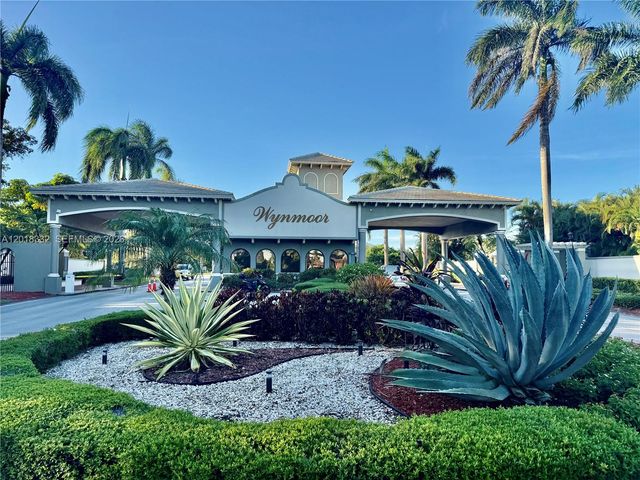 2301 Lucaya Lane O1, Coconut Creek, FL 33066