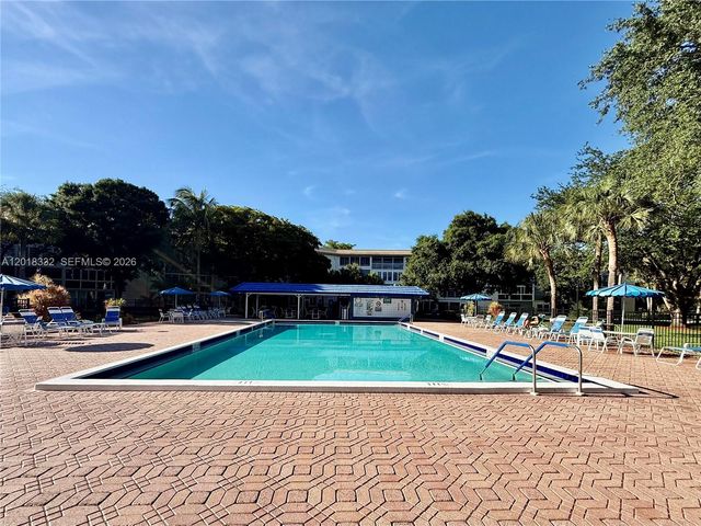 2301 Lucaya Lane O1, Coconut Creek, FL 33066