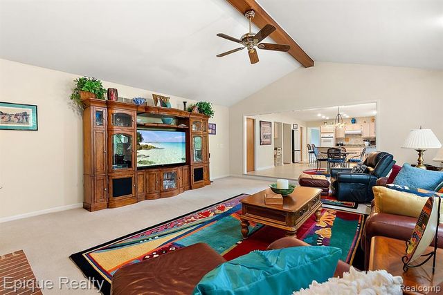 1719 Hickory Bark Lane, Bloomfield Hills, MI 48304